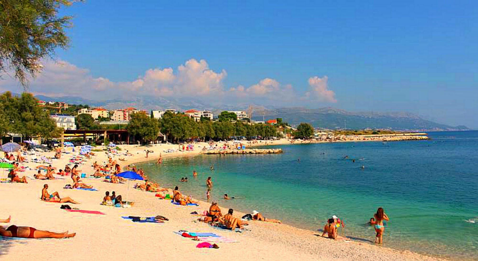 Apartments Znjan Split Exterior photo
